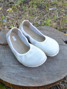 Jampi Sisi Cream balerinke